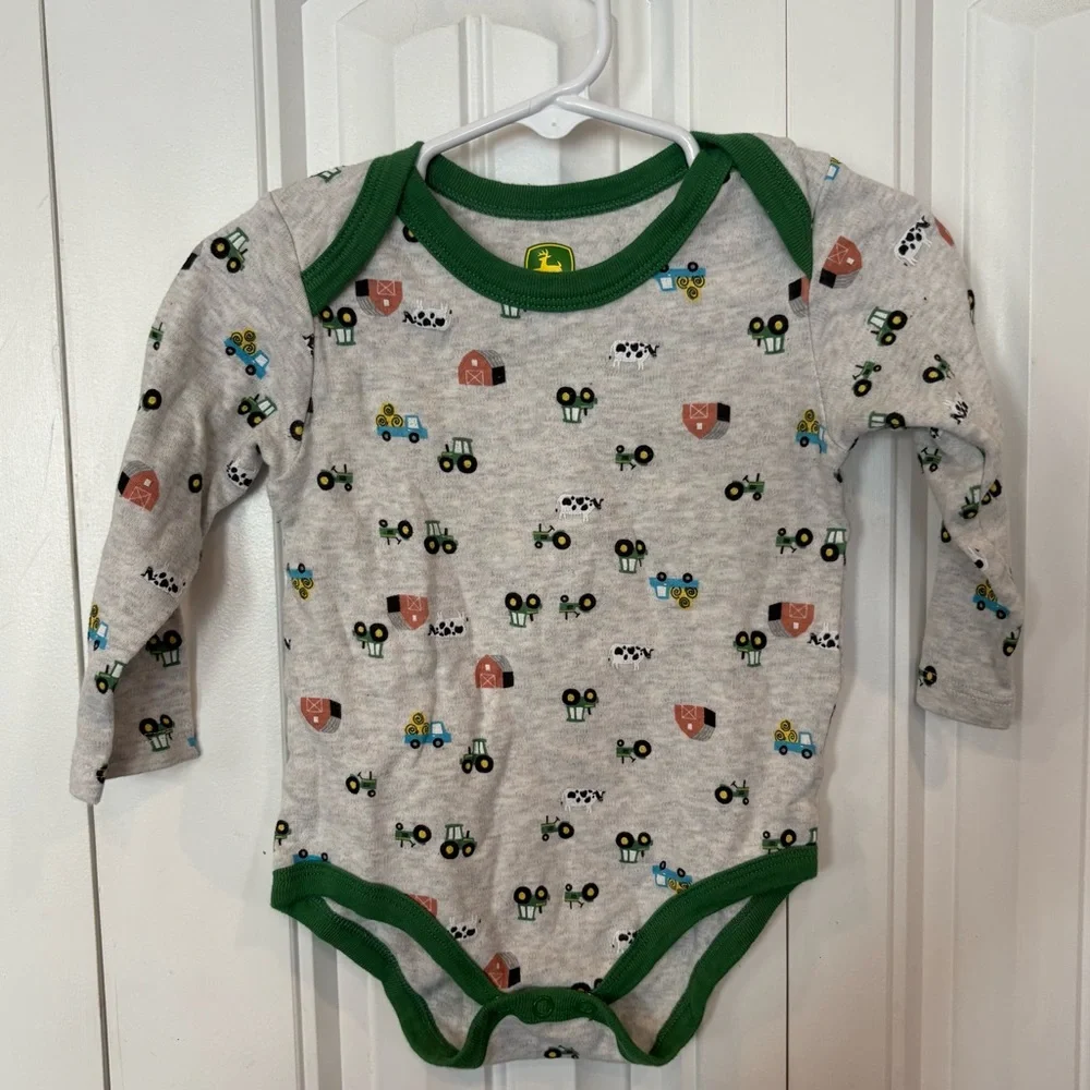John Deere Gray Long Sleeve Bodysuit Size 9-12‎ Months